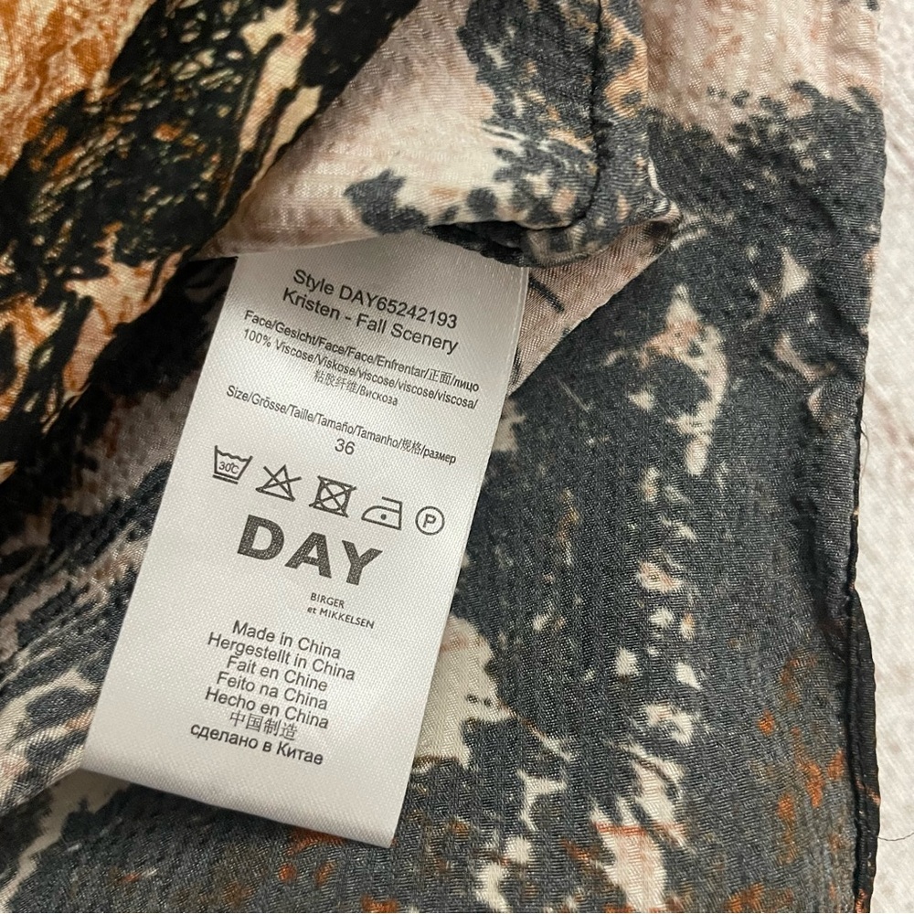 DAY BIRGER ET MIKKELSEN Women’s Kristen Fall Scenery Neck Tie Blouse Size Small - Picture 10 of 11